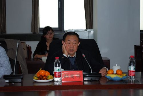 韩寓群发表讲话